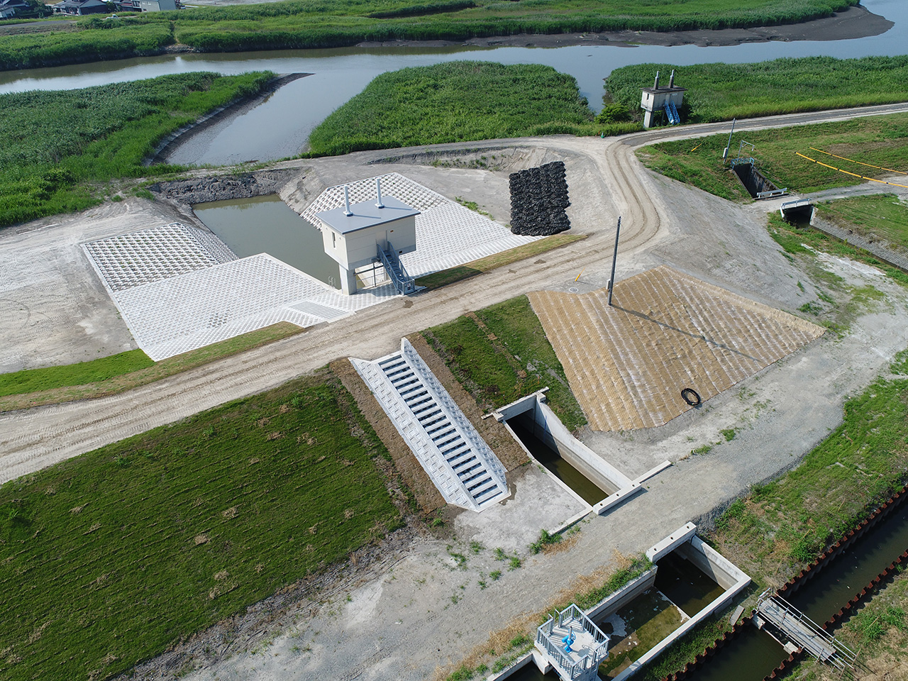令和６年度牛津川砥川地区堤防整備外工事